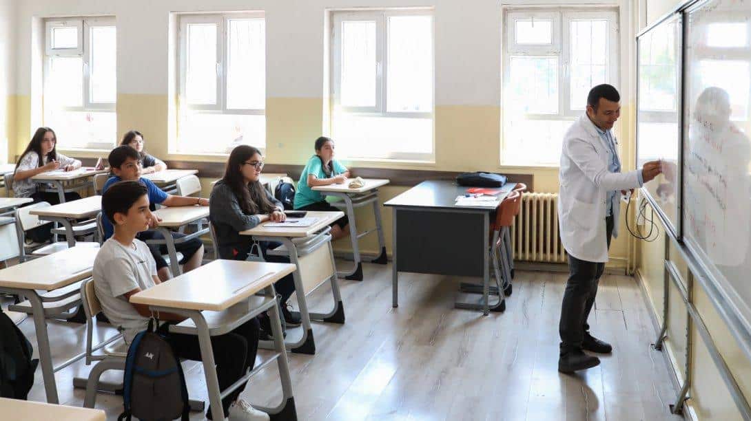 Yarıyıl Tatilinde Açılacak Ücretsiz Kurslara Başvurular 9 Ocak'ta Başlıyor